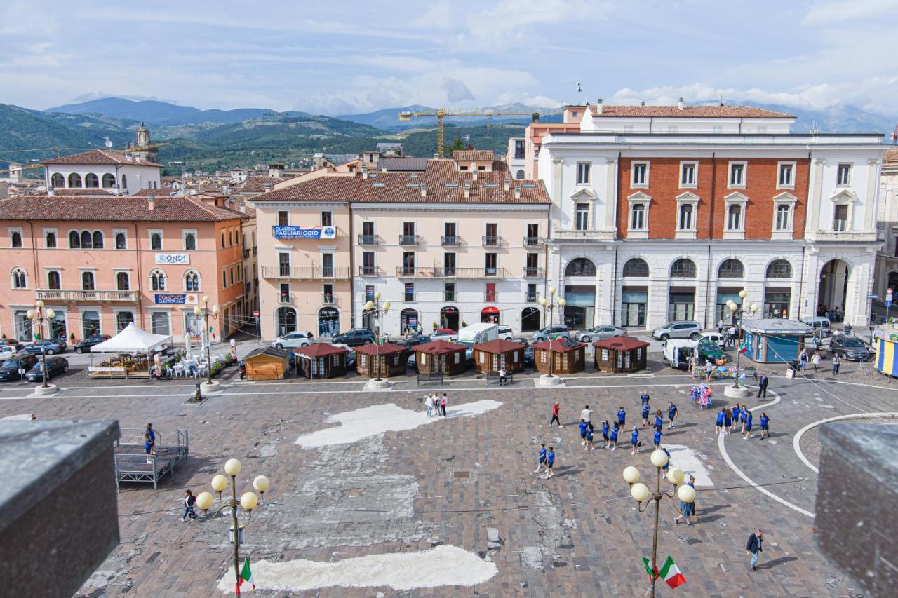 Piazza Del Mercato L'Aquila Exterior photo
